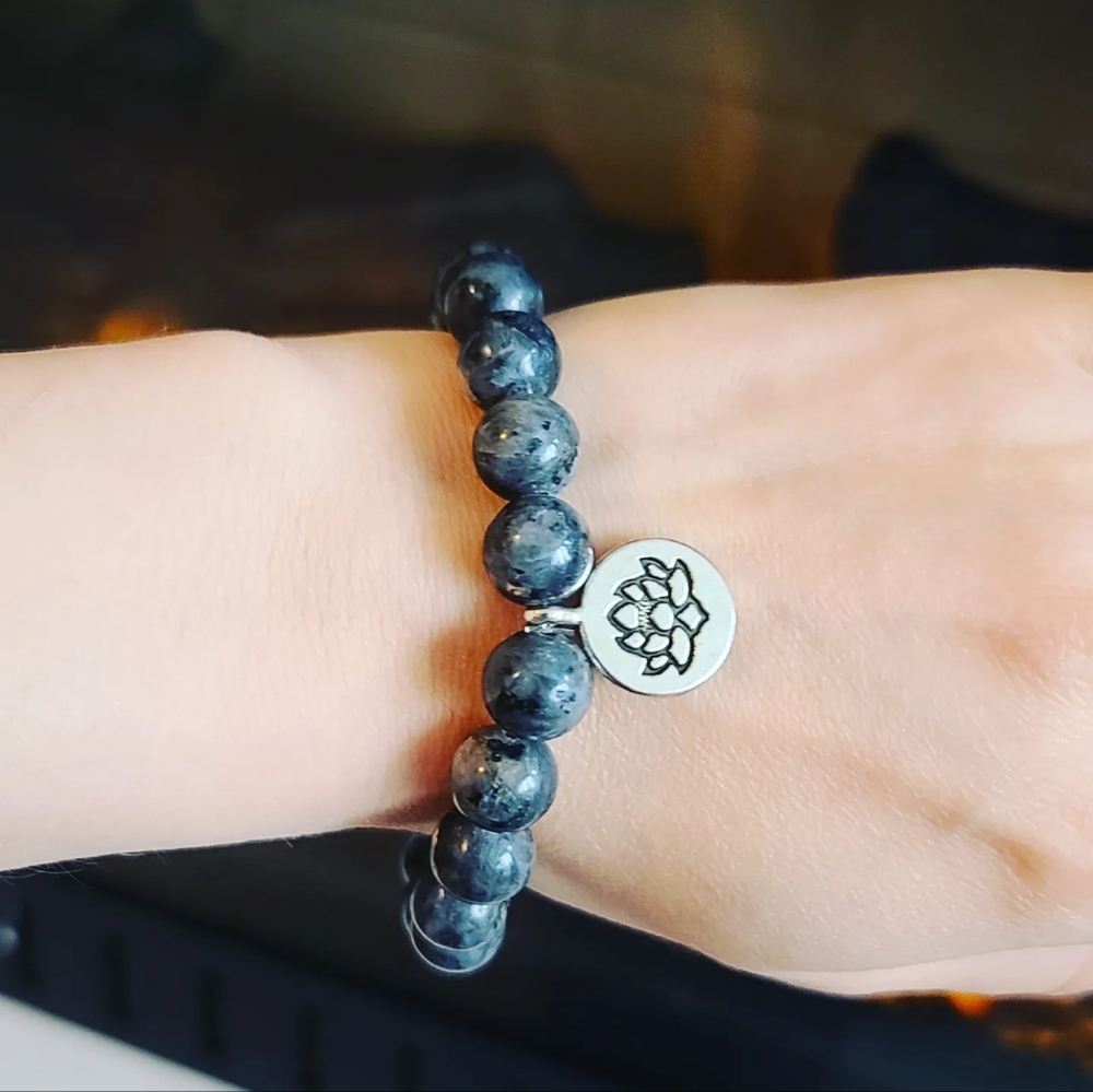 Labradorite bracelet